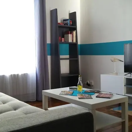 La Quietude T2 Tout Confort Proche Centre Ville Et Gare Centre Апартаменты *